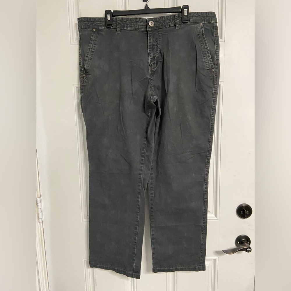 T35- SWISS TECH Taupe Utility Cargo Pants